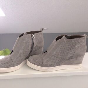 Linea Paolo Suede Wedge Bootie 7